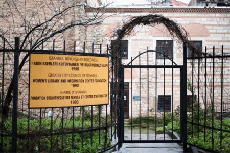 GÜNÜN BELLEĞİ: Kadın Eserleri Kütüphanesi açıldı