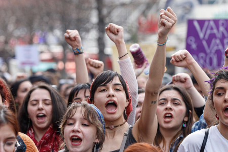 8 Mart’ta alanları birlikte aydınlatalım
