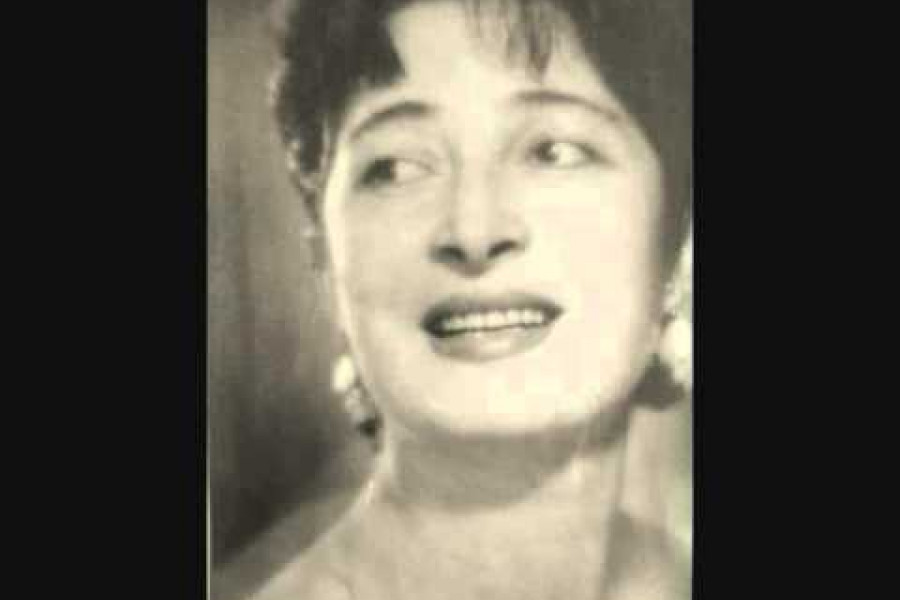 GÜNÜN ŞARKISI: Lurji iebi (ლურჯი იები)