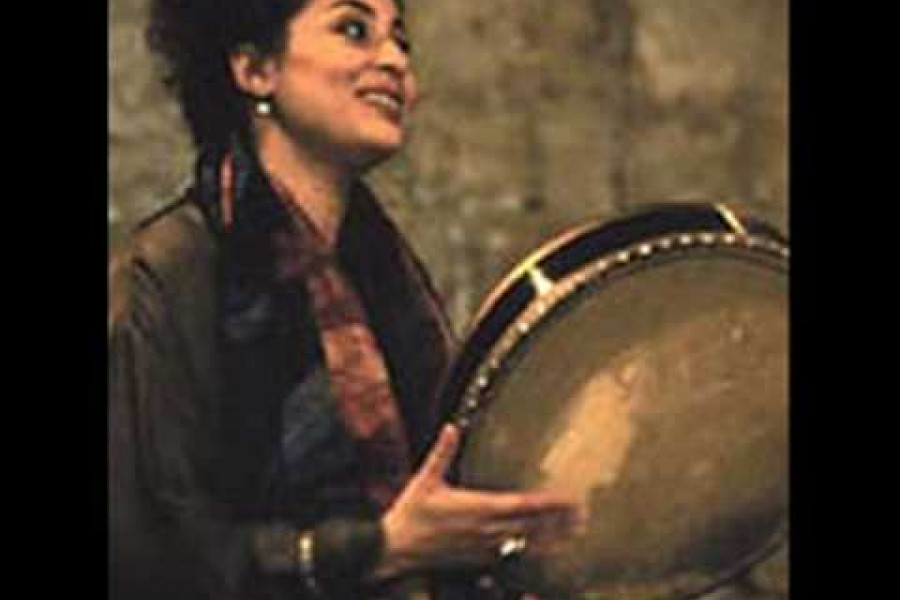 GÜNÜN ŞARKISI: Hija Mia