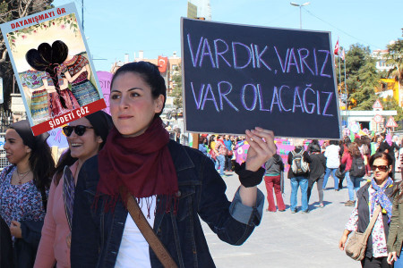 Kadınlar bu düzeni mücadeleyle değiştirecek!