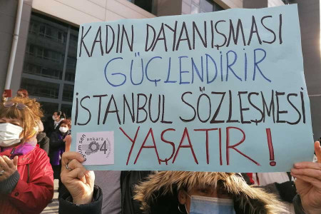 Hacettepeli kadınlar tartıştı: Bu mücadele yeni kazanımları getirecektir