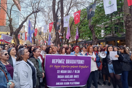 Dr. Ayşe Uğurlu Ankara Kadın Platformu basın açıklamasını okuduğu gerekçesi ile ihraç edildi