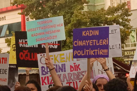 Marmara Üniversitesi, kadın cinayetlerini protesto eden öğrencilere soruşturma açtı