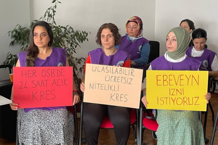 Metal işçisi kadınlar: Büyükanne bitti, şimdi de ‘Komşu Anne’ projesi