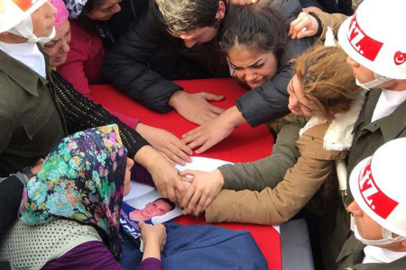 Annelik, iktidarın elinde kullanışlı bir savaş silahı!