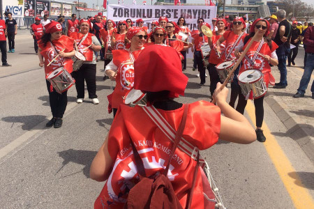 GÜNÜN GALERİSİ: Kadınların 1 Mayıs’ından...