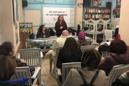 Küçükçekmece'de kadınlar buluştu: Anlatacak ne çok şey var!