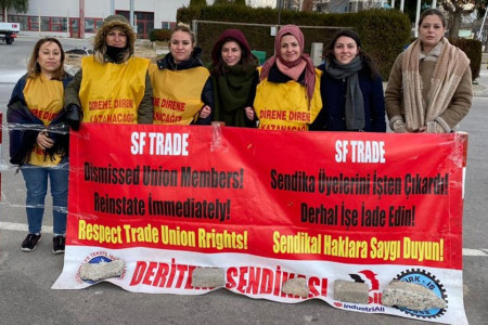 İşten atılan kadınların duruşması görüldü