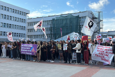 Boğaziçi Üniversitesi'nde Nureddin Yıldız'ı protesto eden öğrenciler gözaltında