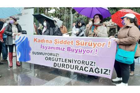 Manisa Kadın Platformu Sıla Şentürk’ün ölümüne tepki gösterdi