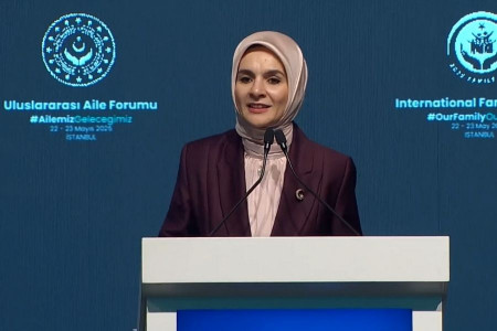 Aile Bakanı Göktaş: Gençler modernleşeme yüzünden evlenemiyor
