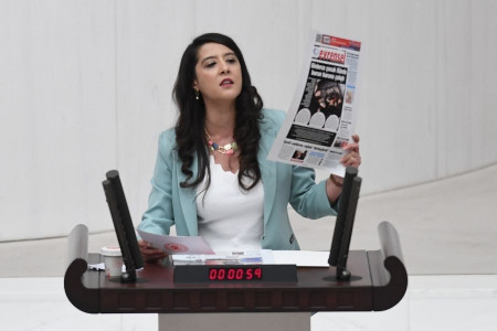 TBMM'de 23 Nisan oturumu: Çocuklara en büyük hediyemiz gelecek için mücadelemiz olacak