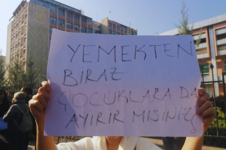 CHP Milletvekili Nermin Kara: "Çocuklarımız okula aç gidiyorsa öncelik doğum oranı değil, güvenlik ve geçimdir"