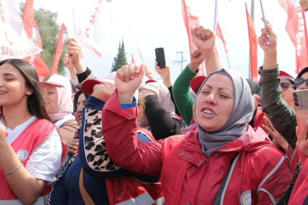 İşçi kadınların gerçeği: Yaşamak için “Ali Cengiz” oyunları
