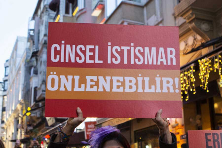 Öz kızını istismara maruz bırakan C.A. davasında mahkeme 30 yıl hapis cezası kararında direndi