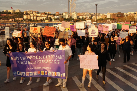 Çanakkaleli kadınlar: 'Korkma kız kardeşim!'
