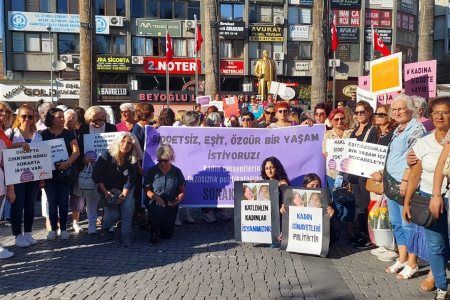 Edremit Kadın Platformu: 'Şiddetsiz bir yaşam istiyoruz'