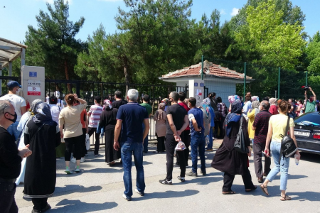 ‘Okullar devletin okulu olmaktan çıktı’
