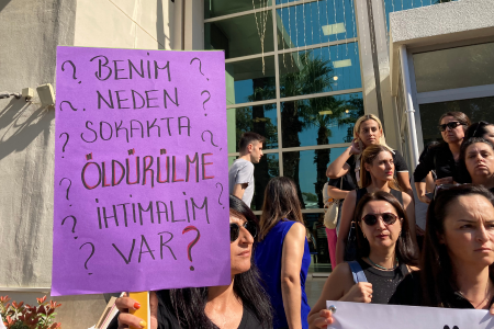 Pendik’te bir kadın sokakta bıçaklı saldırıya uğradı