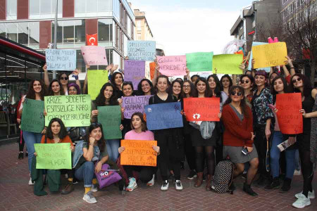 Kadınlar için yeni dayatmaların habercisi: ‘Kadın Üniversitesi’