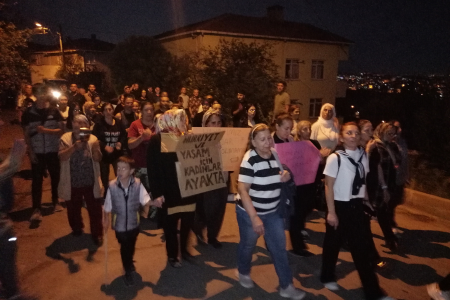 Gebzeli kadınlar, kadın cinayetlerine karşı sokakta!