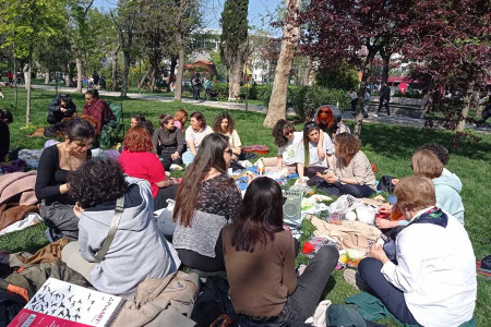 Yeldeğirmeni Ekmek ve Gül Grubu piknikte buluştu 1 Mayıs’a çağrı yaptı