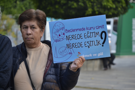 'Beslenmesi olan yiyor, olmayan bakıyor'