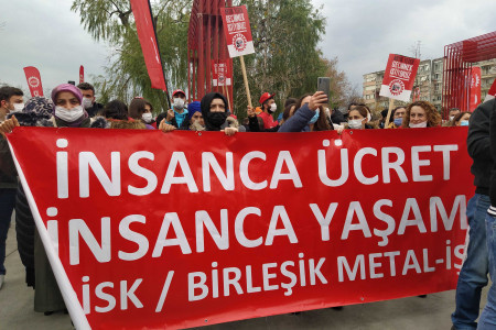 Yeni asgari ücrete kadınlardan yanıt: Nasıl geçineceğiz?